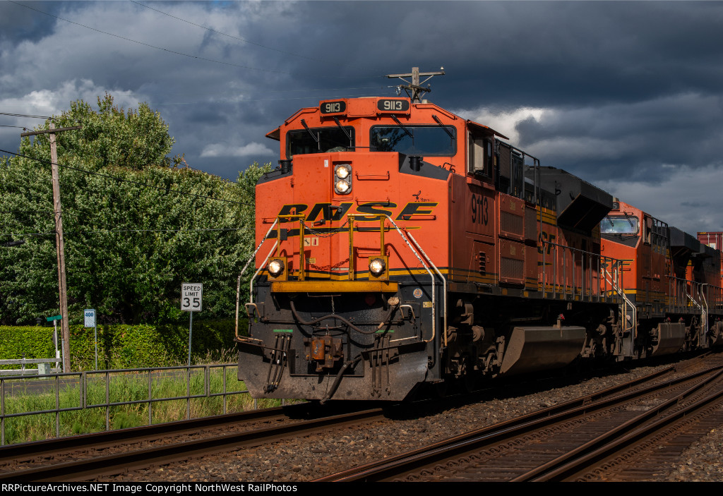 BNSF 9113
